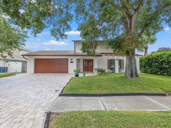 6723 TWELVE OAKS BOULEVARD, TAMPA, FL 33634