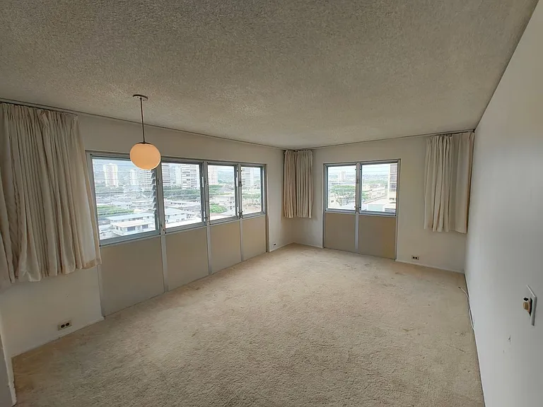 509 University Ave #708 — Photo 2