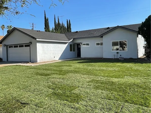 2301 E 18th St, San Bernardino, CA 92404