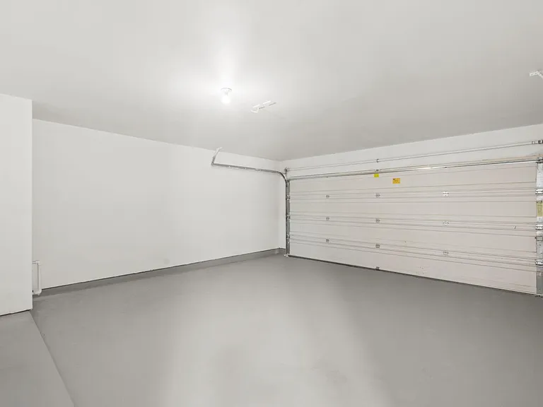 7910 Buffalo View Ln — Photo 21