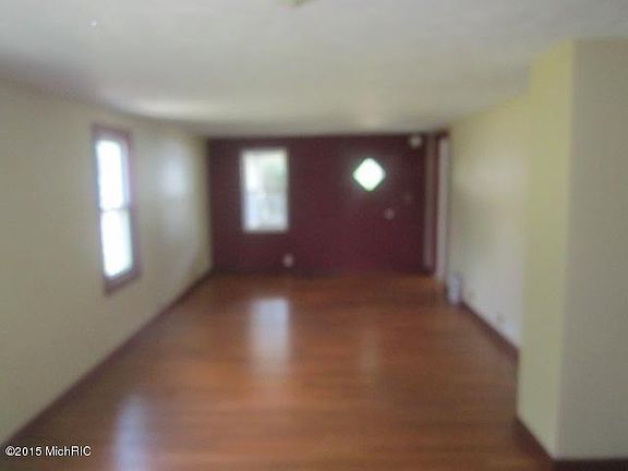 4th image of 1201 Langeland Ave