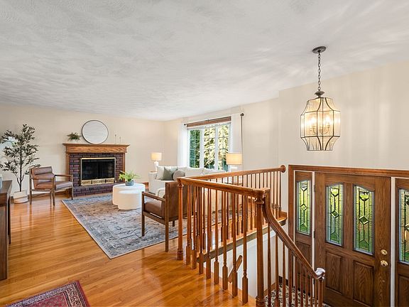 2nd image of 15 Bear Hill Rd
