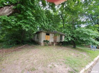 609 N Carico St, Carbondale, IL 62901