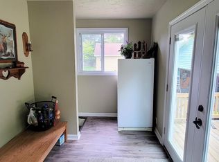 831 N Huron Rd, Linwood, MI 48634