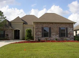 281 Cypress Lakes Dr, Slidell, LA 70458