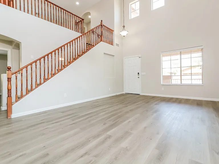 7113 W Winslow Ave — Photo 7