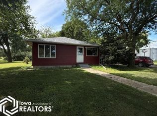 2403 300th St, Woden, IA 50484