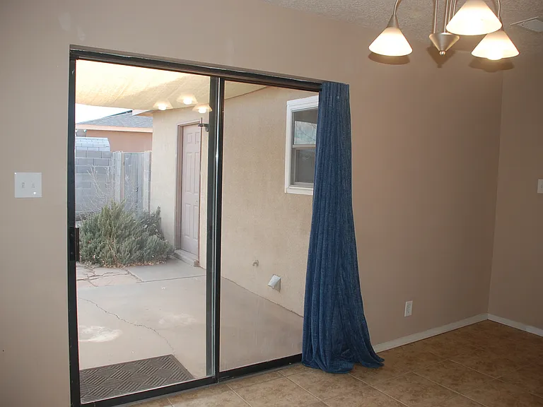 902 Ladron Ave — Photo 5