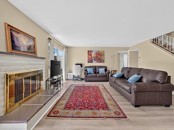 4th image of 740 Alvarado Dr