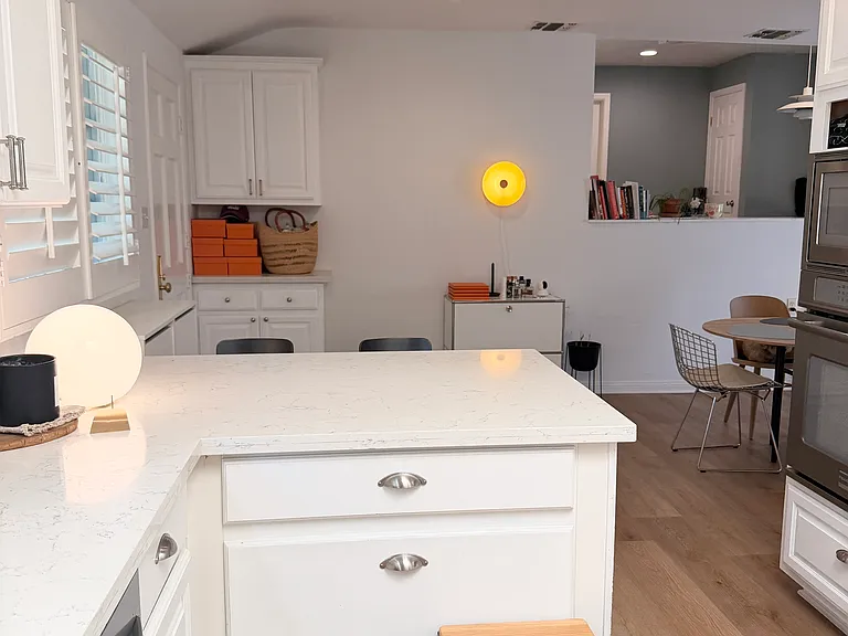 4650 Crown Ave — Photo 22