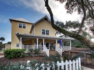 81 Seaside Cottage Ln, Isle Of Palms, SC 29451