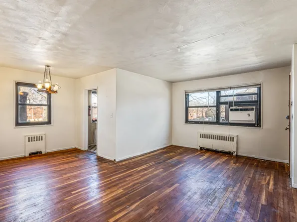 163-30 17th Avenue image 3 of 17