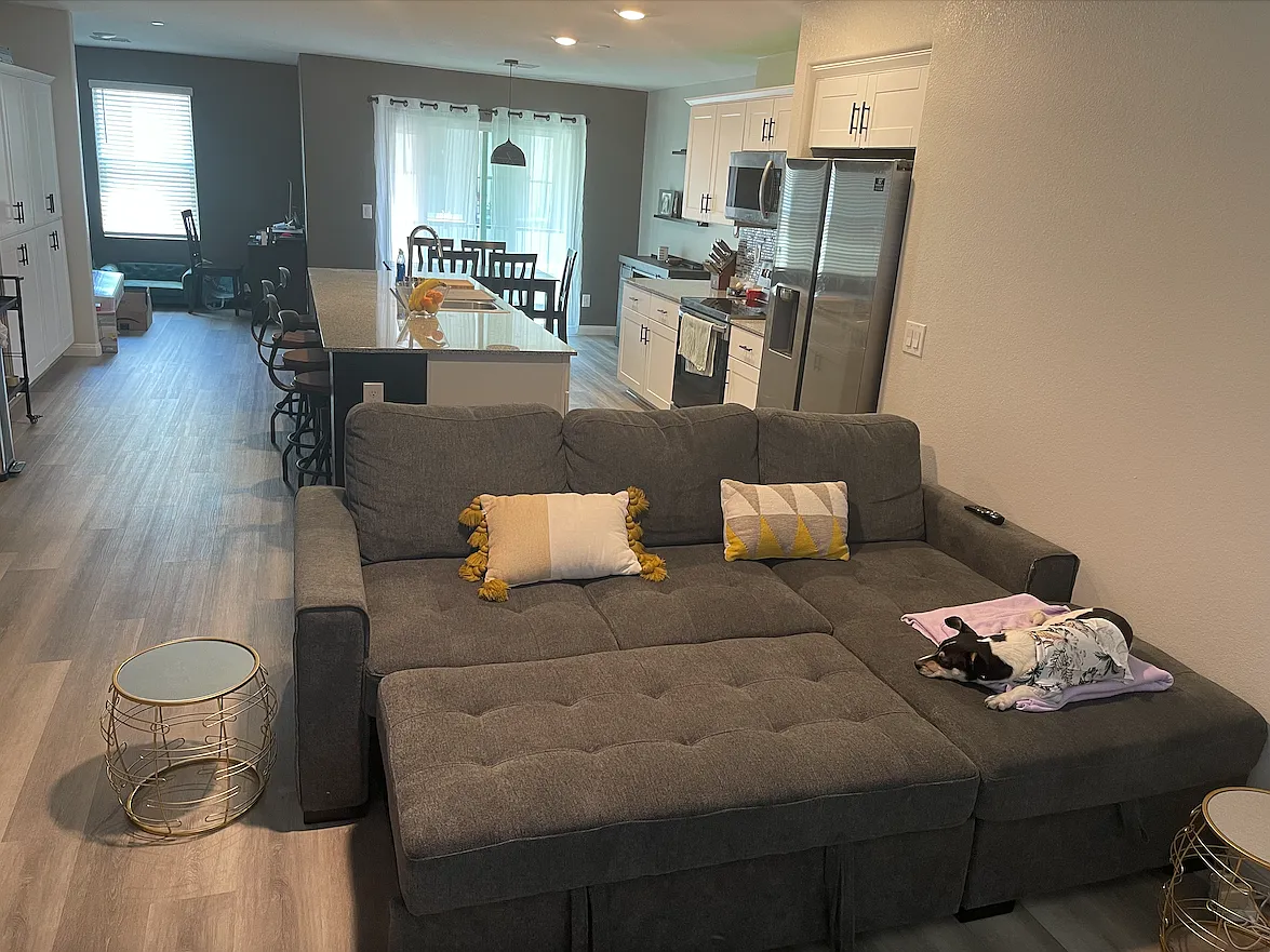 3 bed, 2.5 bath, 1895 sqft, $2,300 — Photo 4