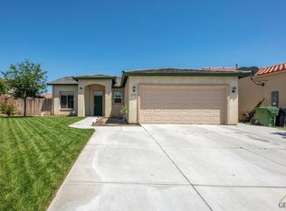 1114 Via Santorini Ct, Wasco, CA 93280