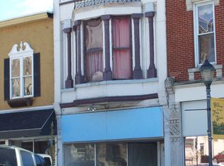 46 Public Sq APT 1, Salem, IN 47167