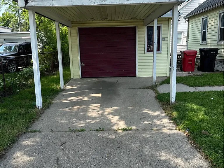 29501 Kelly Rd — Photo 2