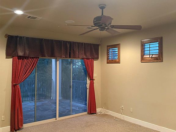 4th image of 8 Monarch Oaks Ln