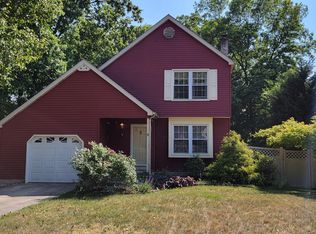 4 Mill Ct, Sicklerville, NJ 08081