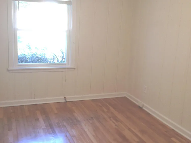 1639 Adelia Pl NE — Photo 8