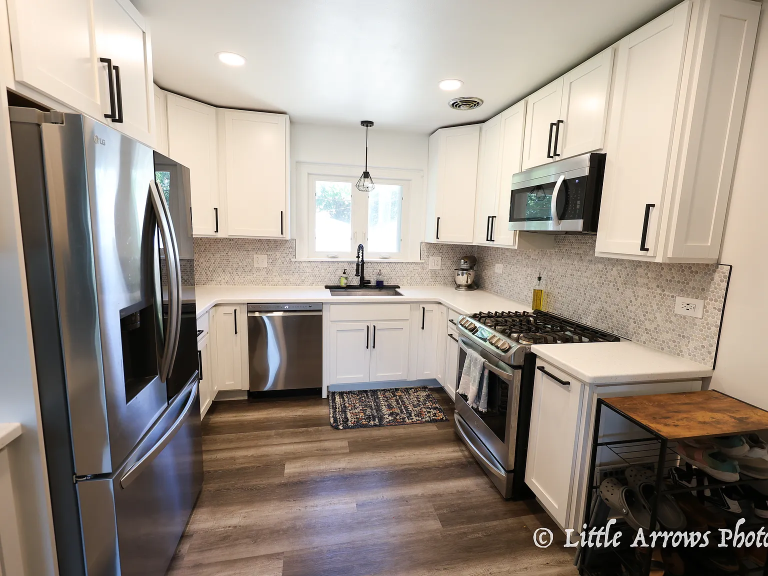 3 bed, 1125 sqft, $2,700 — Photo 3