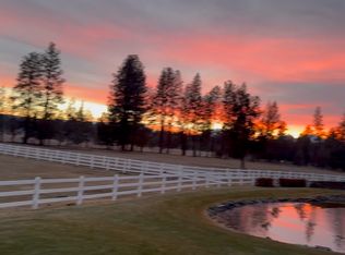 67985 Cloverdale Rd, Sisters, OR 97759