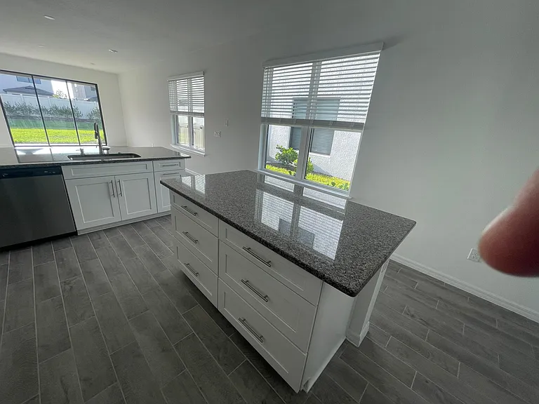 15249 Shady Palms Ln — Photo 23
