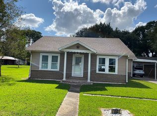 5901 Georgia Ave, Groves, TX 77619