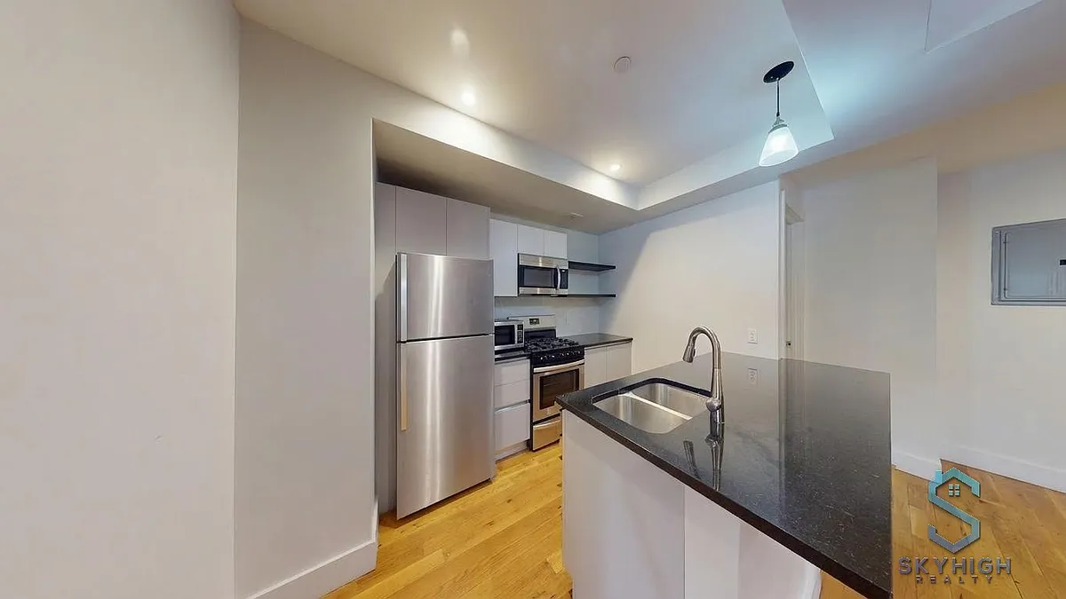 Building Photo - 1543 E 19th St #1B