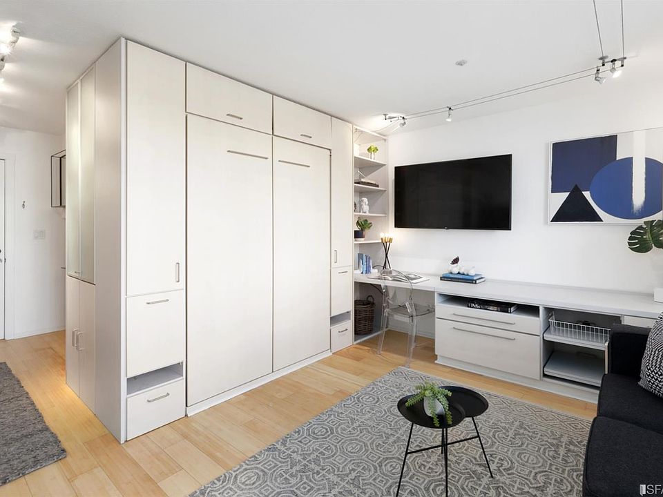 1st image of 195 7th St APT 305