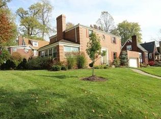 401 Longridge Dr, Pittsburgh, PA 15243