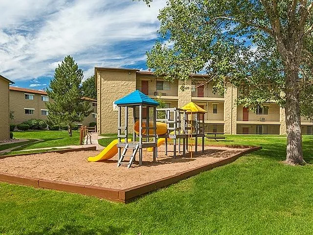 Sienna Place — Photo 1