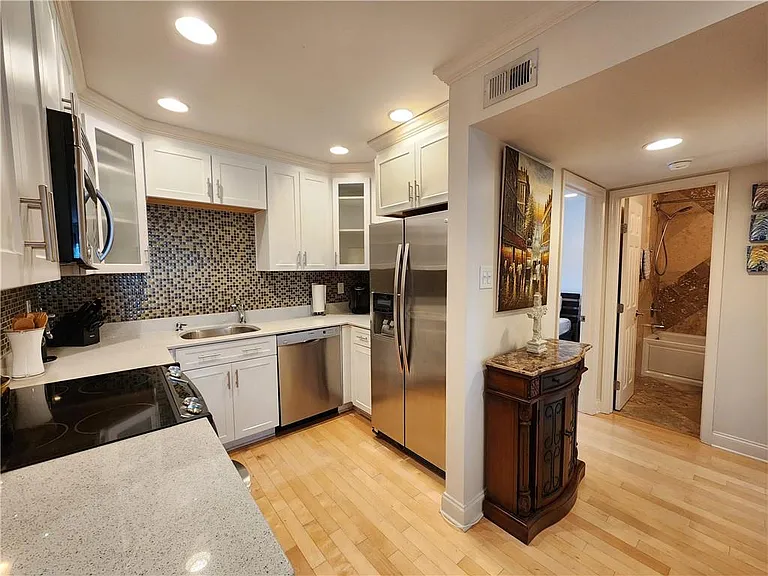 500 Lake Marina Ave #332 — Photo 9