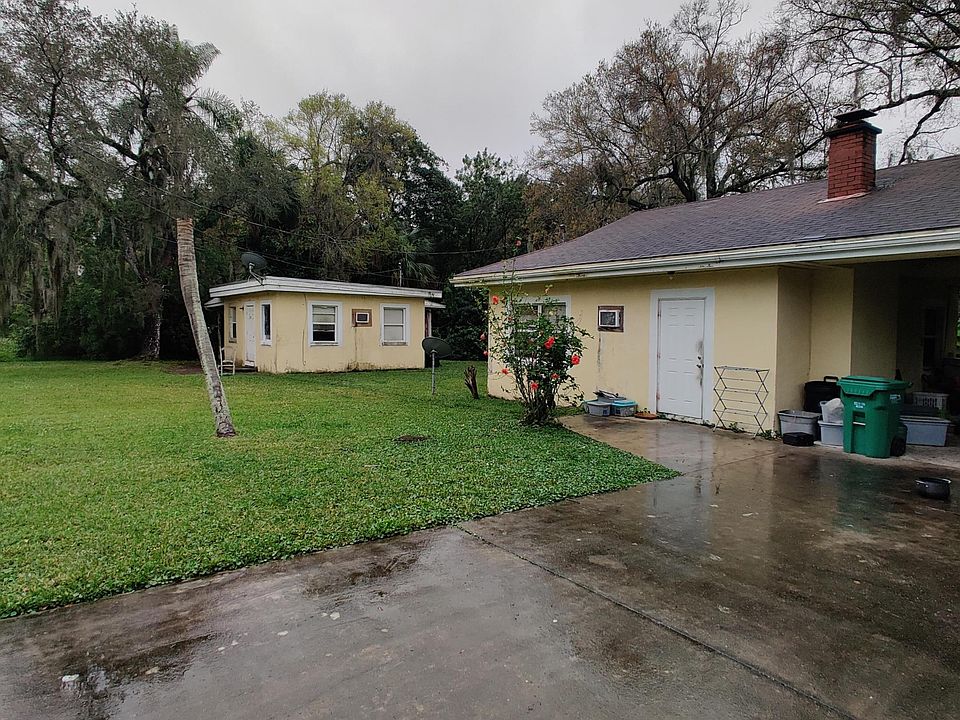 2nd image of 2403 S 38th Street