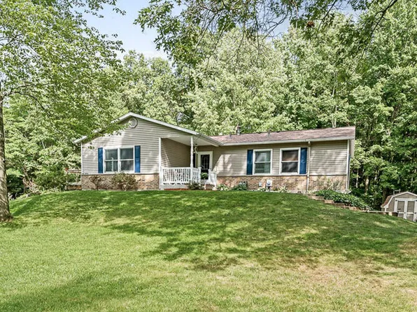 17750 Jordan Ln, Spring Lake, MI 49456