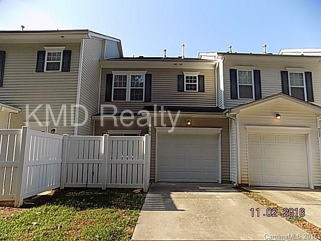 1st image of 741 Plaza Walk Dr