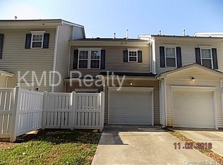 741 Plaza Walk Dr, Charlotte, NC 28215