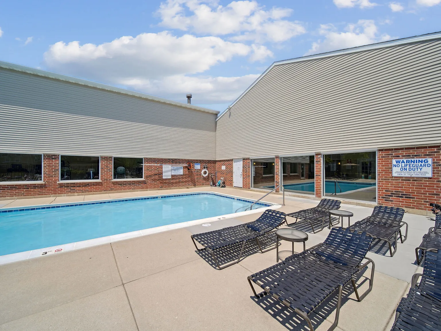 Waterford Place Apartments — Photo 3