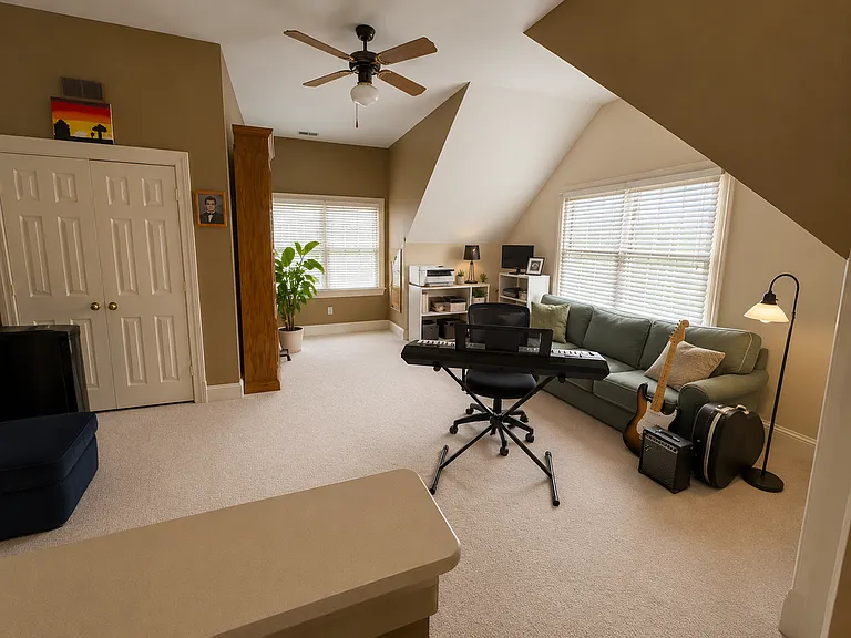 1209 Smith Cove Cir — Photo 24