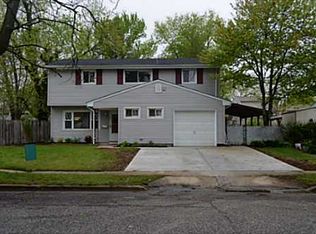 4 Clover St, Old Bridge, NJ 08857