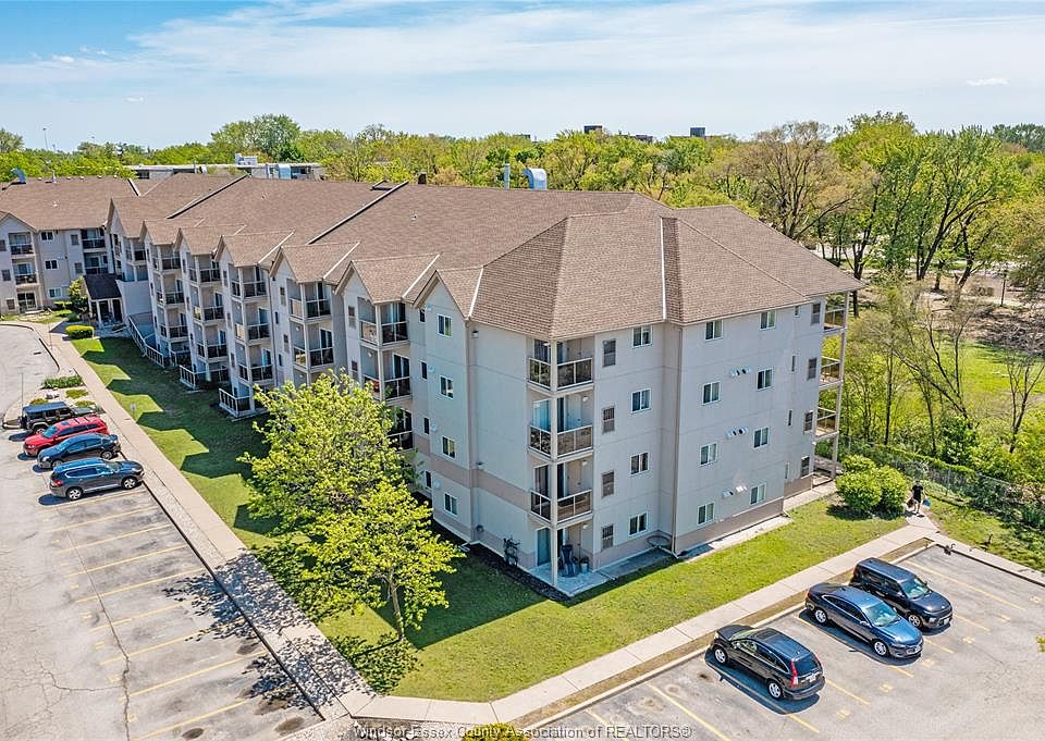1st image of 3000 Sandwich St #414