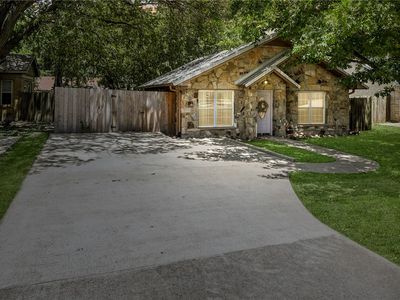 406 W 24th St, Bryan, TX, 77803