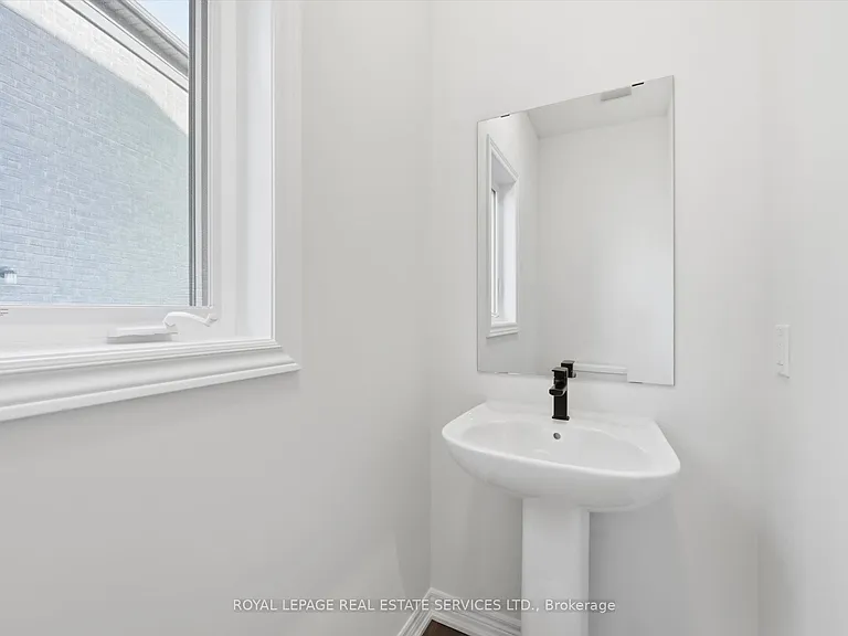 74 Valley Trail Pl — Photo 34
