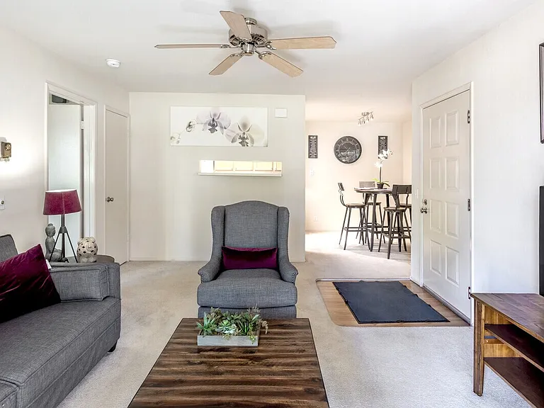 Macara Gardens Apartments — Photo 25