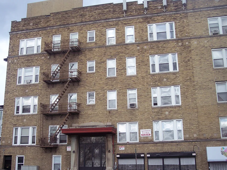 1304 Springfield Avenue