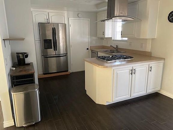 3rd image of 321 Pike Dr