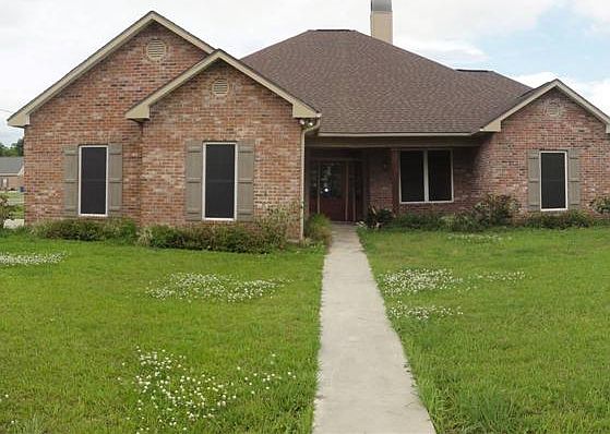 1st image of 202 Deer Valley Ln