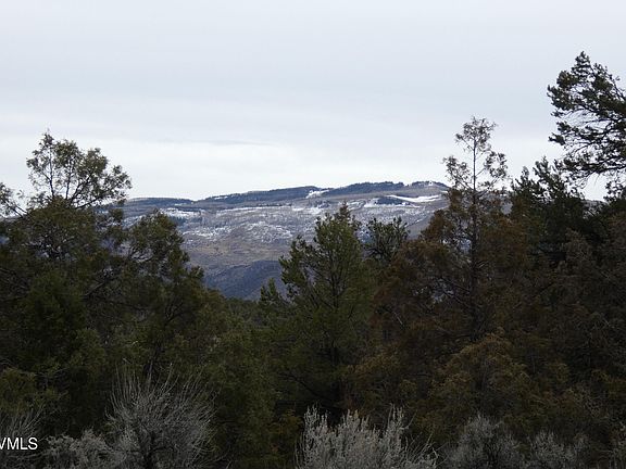 4th image of 1929 Copper Spur Rd