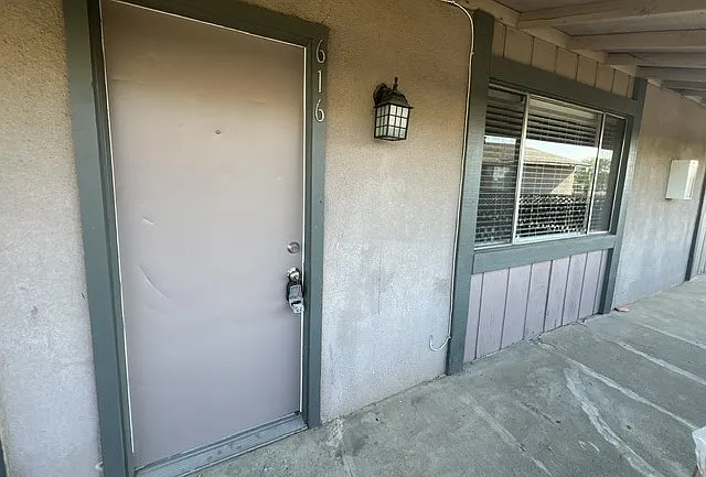 616 S Dayton St — Photo 1