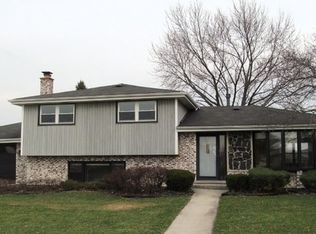 12151 W Somerset Rd, Orland Park, IL 60467