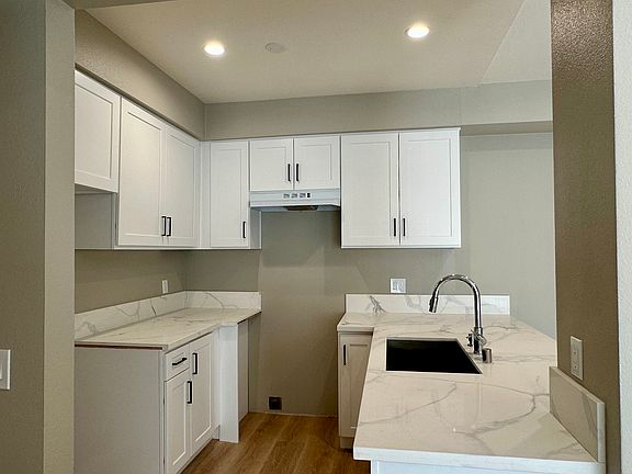 2nd image of 10205 Samoa Ave APT 103